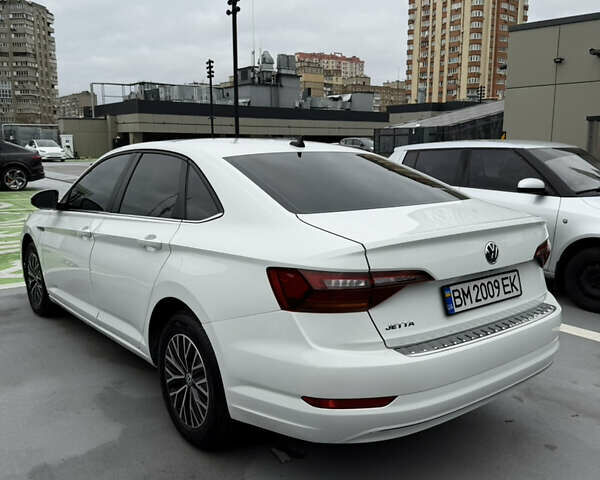 Белый Фольксваген Джетта, объемом двигателя 1.4 л и пробегом 55 тыс. км за 18000 $, фото 4 на Automoto.ua