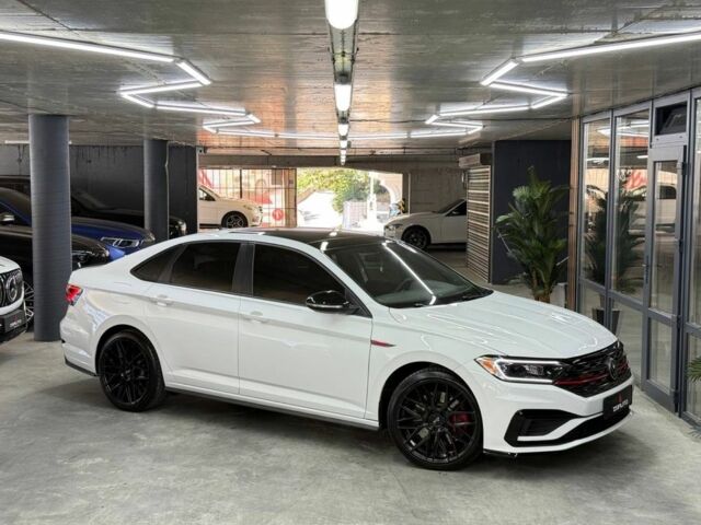 Білий Фольксваген Джетта, об'ємом двигуна 2 л та пробігом 112 тис. км за 21400 $, фото 1 на Automoto.ua