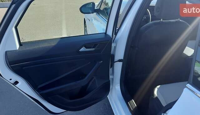 Белый Фольксваген Джетта, объемом двигателя 1.4 л и пробегом 51 тыс. км за 17900 $, фото 22 на Automoto.ua