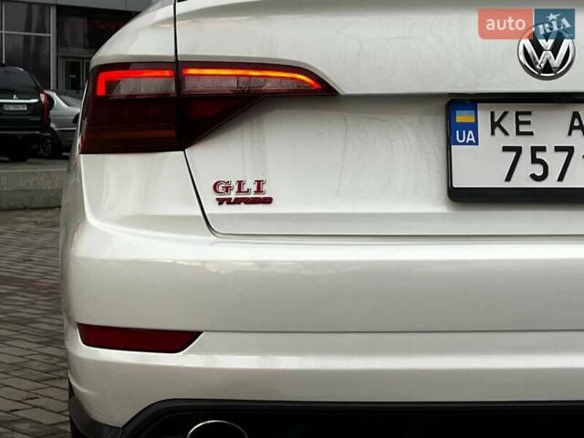 Белый Фольксваген Джетта, объемом двигателя 1.98 л и пробегом 61 тыс. км за 16500 $, фото 5 на Automoto.ua