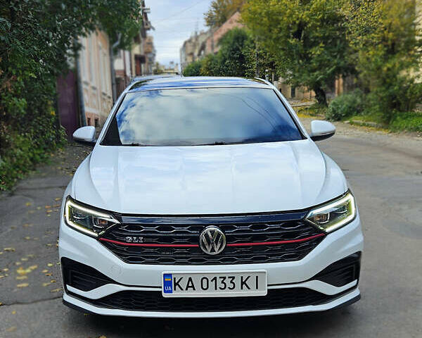 Фольксваген Джетта 2019 в Черновцах на Automoto.ua Белый Фольксваген Джетта, объемом двигателя 1.98 л и пробегом 30 тыс. км за 16400 $, фото 1 на Automoto.ua