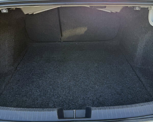 Білий Фольксваген Джетта, об'ємом двигуна 1.4 л та пробігом 113 тис. км за 14000 $, фото 24 на Automoto.ua