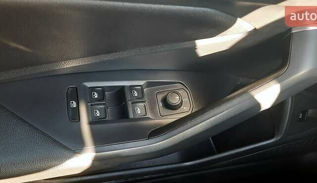 Белый Фольксваген Джетта, объемом двигателя 1.4 л и пробегом 51 тыс. км за 17900 $, фото 15 на Automoto.ua