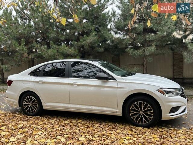 Белый Фольксваген Джетта, объемом двигателя 1.4 л и пробегом 186 тыс. км за 13800 $, фото 5 на Automoto.ua