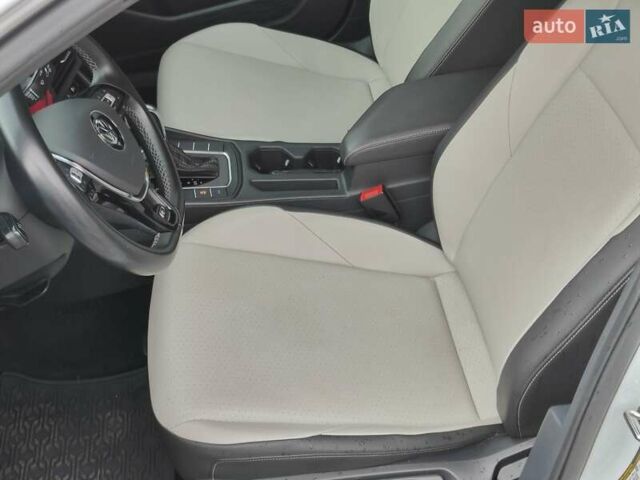 Фольксваген Джетта 2019 в Кривом Роге на Automoto.ua Белый Фольксваген Джетта, объемом двигателя 1.4 л и пробегом 82 тыс. км за 16300 $, фото 13 на Automoto.ua