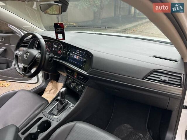 Белый Фольксваген Джетта, объемом двигателя 1.4 л и пробегом 186 тыс. км за 13800 $, фото 25 на Automoto.ua