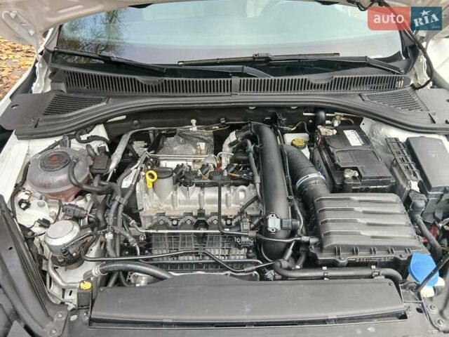 Белый Фольксваген Джетта, объемом двигателя 1.4 л и пробегом 73 тыс. км за 15900 $, фото 33 на Automoto.ua