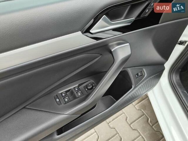 Фольксваген Джетта 2019 в Кривом Роге на Automoto.ua Белый Фольксваген Джетта, объемом двигателя 1.4 л и пробегом 82 тыс. км за 16300 $, фото 23 на Automoto.ua