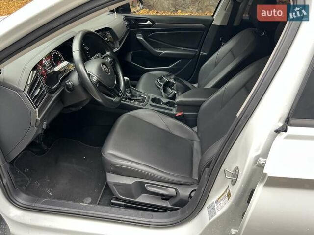 Белый Фольксваген Джетта, объемом двигателя 1.4 л и пробегом 186 тыс. км за 13800 $, фото 16 на Automoto.ua