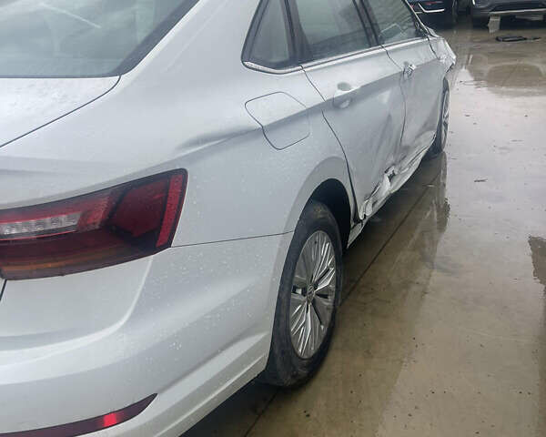 Белый Фольксваген Джетта, объемом двигателя 1.4 л и пробегом 50 тыс. км за 9450 $, фото 2 на Automoto.ua