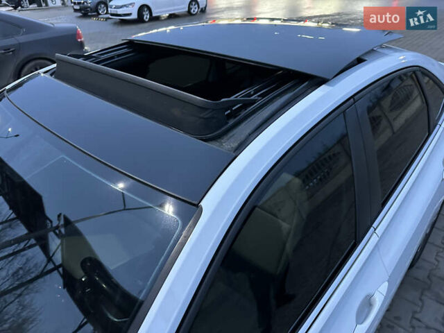 Білий Фольксваген Джетта, об'ємом двигуна 1.4 л та пробігом 83 тис. км за 16000 $, фото 33 на Automoto.ua