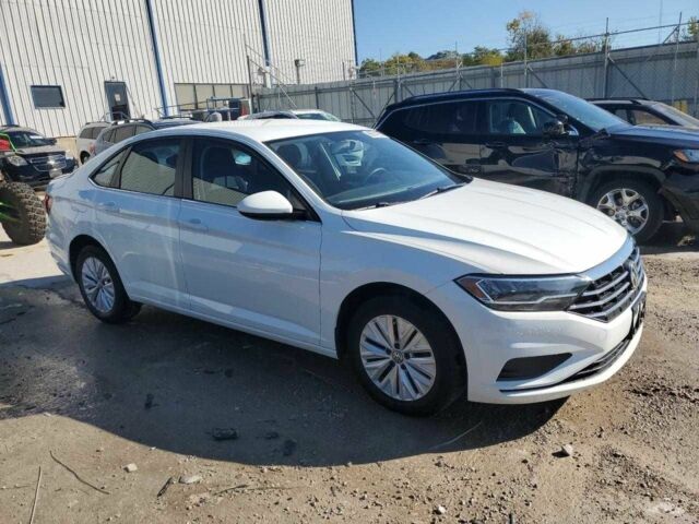 Белый Фольксваген Джетта, объемом двигателя 1.4 л и пробегом 82 тыс. км за 2900 $, фото 3 на Automoto.ua