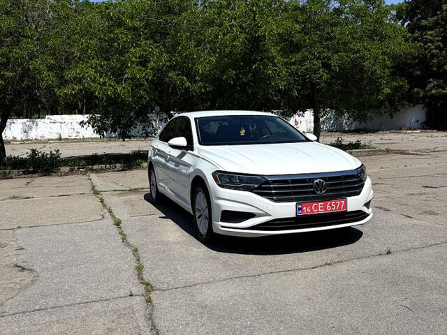 Белый Фольксваген Джетта, объемом двигателя 1.4 л и пробегом 130 тыс. км за 12800 $, фото 1 на Automoto.ua