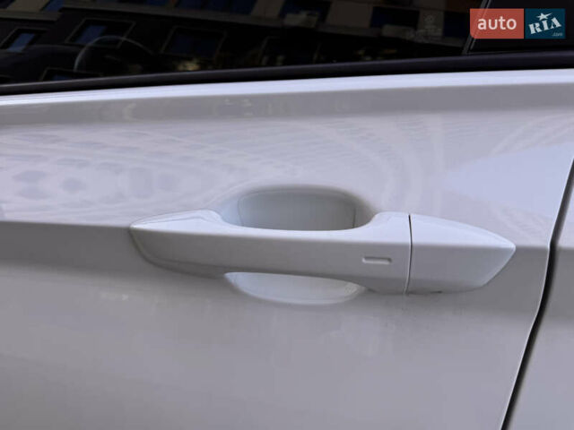 Белый Фольксваген Джетта, объемом двигателя 1.98 л и пробегом 115 тыс. км за 21800 $, фото 13 на Automoto.ua