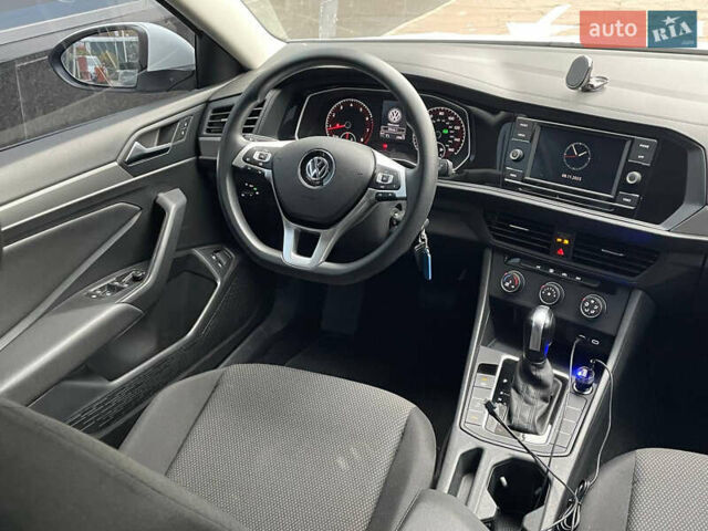 Белый Фольксваген Джетта, объемом двигателя 1.4 л и пробегом 26 тыс. км за 17900 $, фото 12 на Automoto.ua