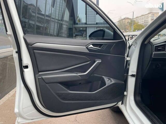 Білий Фольксваген Джетта, об'ємом двигуна 1.4 л та пробігом 39 тис. км за 17900 $, фото 22 на Automoto.ua