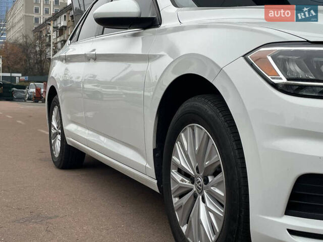 Белый Фольксваген Джетта, объемом двигателя 1.4 л и пробегом 26 тыс. км за 17900 $, фото 24 на Automoto.ua