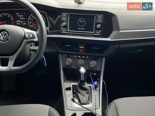 Белый Фольксваген Джетта, объемом двигателя 1.4 л и пробегом 26 тыс. км за 17900 $, фото 13 на Automoto.ua