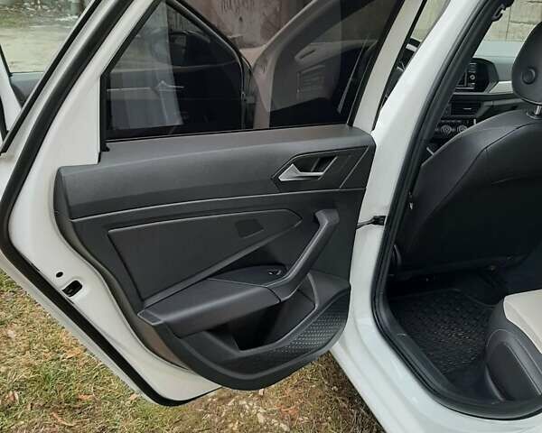 Білий Фольксваген Джетта, об'ємом двигуна 1.4 л та пробігом 39 тис. км за 15500 $, фото 2 на Automoto.ua