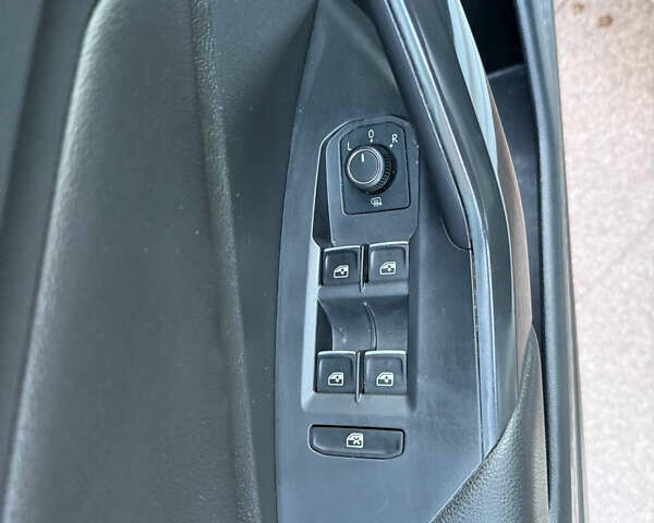 Білий Фольксваген Джетта, об'ємом двигуна 1.4 л та пробігом 73 тис. км за 14900 $, фото 9 на Automoto.ua