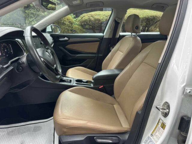 Білий Фольксваген Джетта, об'ємом двигуна 1.4 л та пробігом 32 тис. км за 5500 $, фото 7 на Automoto.ua