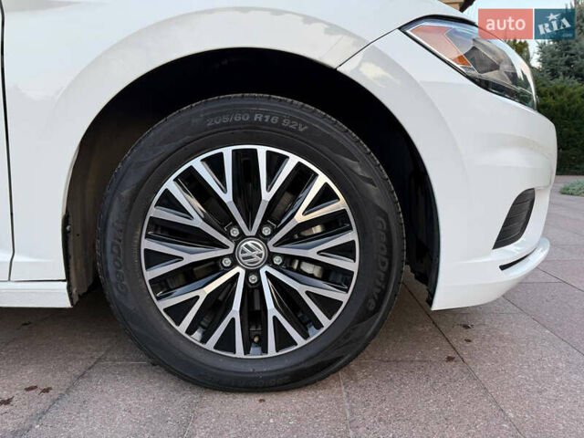 Білий Фольксваген Джетта, об'ємом двигуна 1.4 л та пробігом 73 тис. км за 14900 $, фото 8 на Automoto.ua