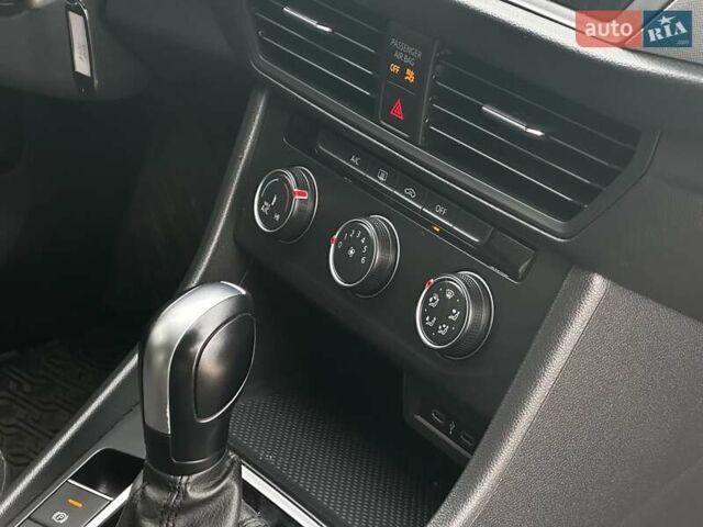 Білий Фольксваген Джетта, об'ємом двигуна 1.4 л та пробігом 31 тис. км за 15999 $, фото 33 на Automoto.ua