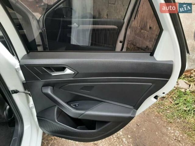 Білий Фольксваген Джетта, об'ємом двигуна 1.4 л та пробігом 39 тис. км за 15500 $, фото 3 на Automoto.ua