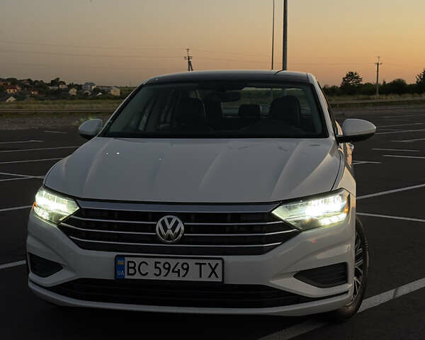 Белый Фольксваген Джетта, объемом двигателя 1.4 л и пробегом 115 тыс. км за 15500 $, фото 2 на Automoto.ua