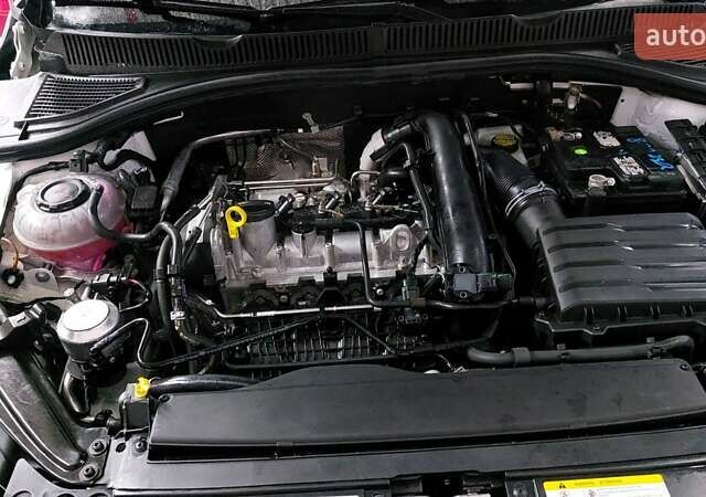 Белый Фольксваген Джетта, объемом двигателя 1.4 л и пробегом 86 тыс. км за 19500 $, фото 25 на Automoto.ua