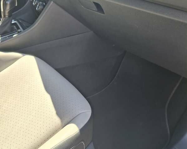 Белый Фольксваген Джетта, объемом двигателя 1.4 л и пробегом 65 тыс. км за 15500 $, фото 17 на Automoto.ua