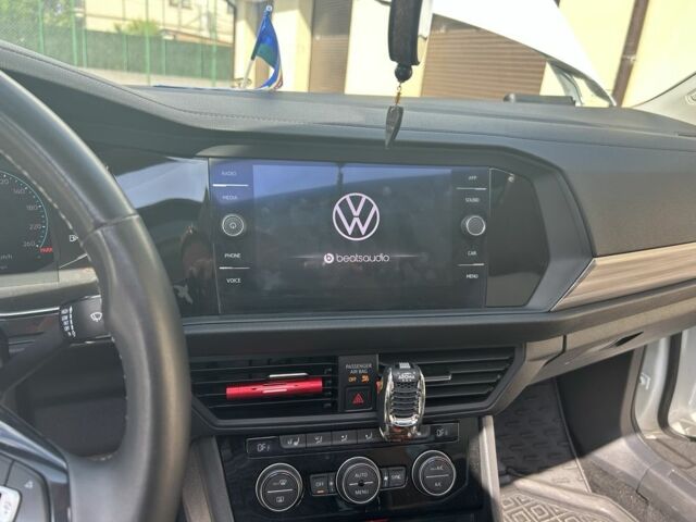 Белый Фольксваген Джетта, объемом двигателя 1.4 л и пробегом 88 тыс. км за 19700 $, фото 21 на Automoto.ua