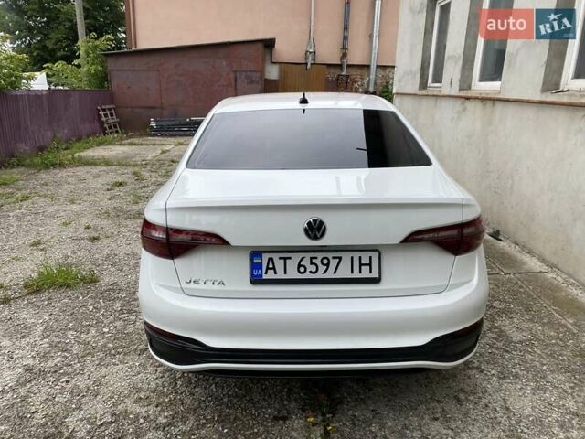 Белый Фольксваген Джетта, объемом двигателя 1.5 л и пробегом 71 тыс. км за 18000 $, фото 2 на Automoto.ua