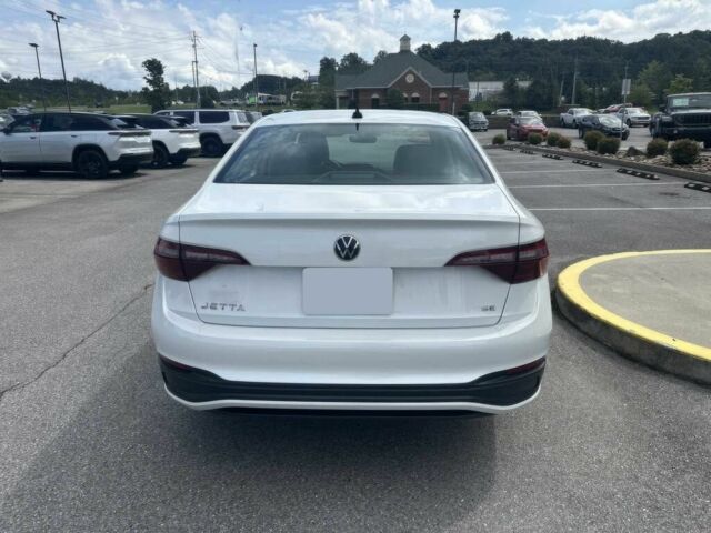 Белый Фольксваген Джетта, объемом двигателя 1.5 л и пробегом 29 тыс. км за 3200 $, фото 5 на Automoto.ua