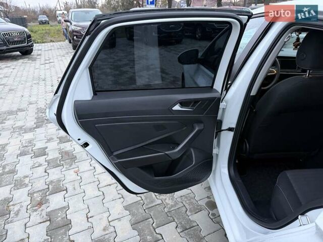 Білий Фольксваген Джетта, об'ємом двигуна 1.5 л та пробігом 110 тис. км за 19999 $, фото 21 на Automoto.ua