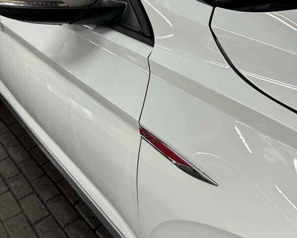 Білий Фольксваген Джетта, об'ємом двигуна 1.98 л та пробігом 102 тис. км за 24900 $, фото 4 на Automoto.ua