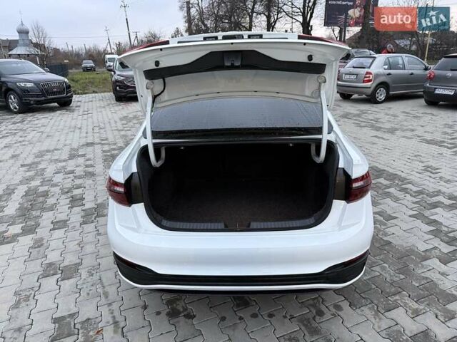 Білий Фольксваген Джетта, об'ємом двигуна 1.5 л та пробігом 110 тис. км за 19999 $, фото 24 на Automoto.ua