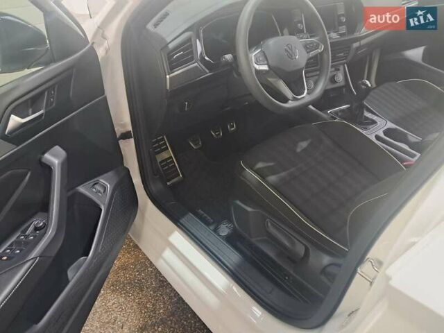 Белый Фольксваген Джетта, объемом двигателя 1.5 л и пробегом 92 тыс. км за 15950 $, фото 19 на Automoto.ua