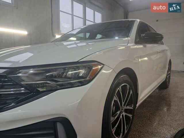 Белый Фольксваген Джетта, объемом двигателя 1.5 л и пробегом 92 тыс. км за 15950 $, фото 12 на Automoto.ua