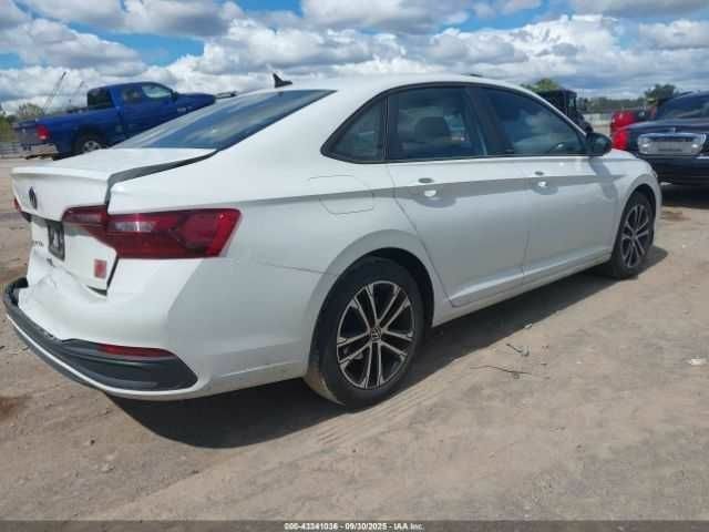 Белый Фольксваген Джетта, объемом двигателя 1.5 л и пробегом 113 тыс. км за 5500 $, фото 3 на Automoto.ua