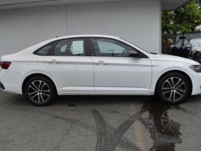 Белый Фольксваген Джетта, объемом двигателя 1.6 л и пробегом 24 тыс. км за 9600 $, фото 3 на Automoto.ua