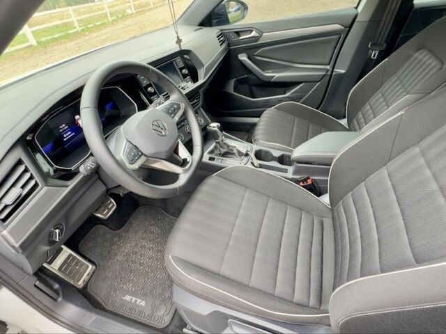 Белый Фольксваген Джетта, объемом двигателя 1.5 л и пробегом 12 тыс. км за 21999 $, фото 5 на Automoto.ua