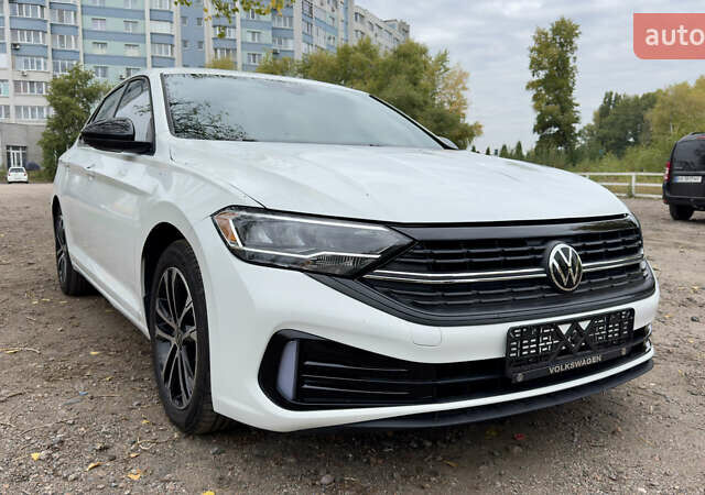 Белый Фольксваген Джетта, объемом двигателя 1.5 л и пробегом 12 тыс. км за 21999 $, фото 21 на Automoto.ua