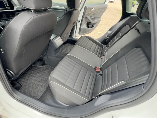 Белый Фольксваген Джетта, объемом двигателя 1.5 л и пробегом 12 тыс. км за 21999 $, фото 7 на Automoto.ua