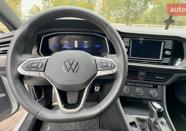 Белый Фольксваген Джетта, объемом двигателя 1.5 л и пробегом 12 тыс. км за 21999 $, фото 10 на Automoto.ua