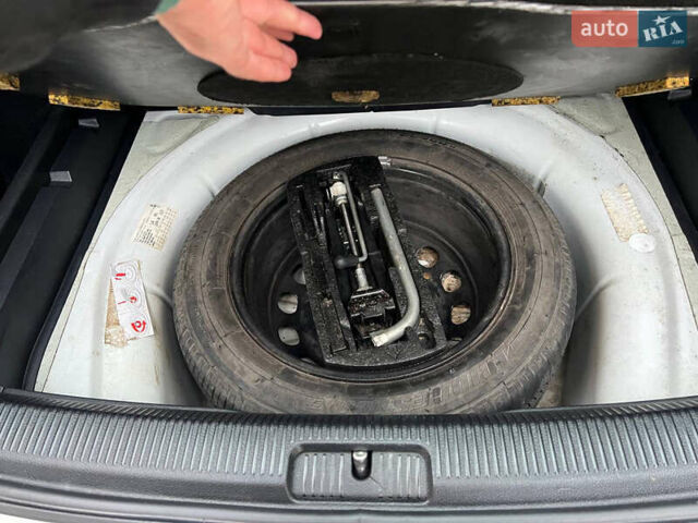 Білий Фольксваген Джетта, об'ємом двигуна 2 л та пробігом 243 тис. км за 7500 $, фото 14 на Automoto.ua