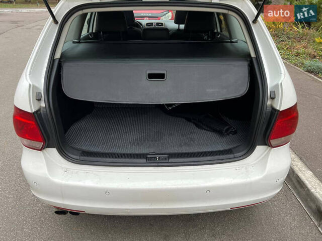 Білий Фольксваген Джетта, об'ємом двигуна 2 л та пробігом 243 тис. км за 7500 $, фото 12 на Automoto.ua