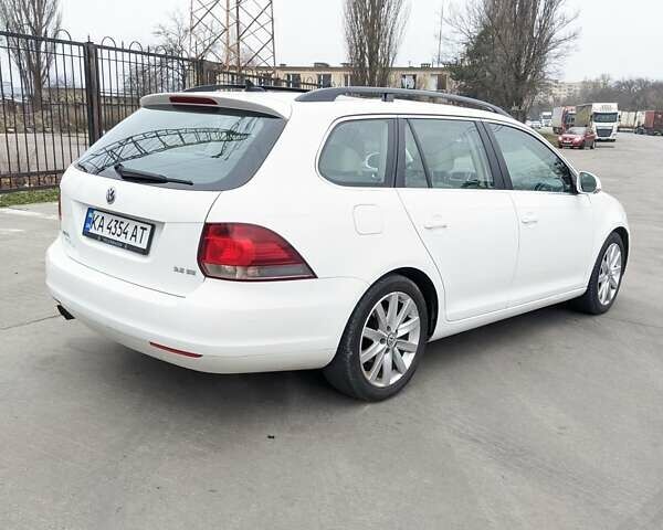 Белый Фольксваген Джетта, объемом двигателя 2.5 л и пробегом 268 тыс. км за 8500 $, фото 6 на Automoto.ua