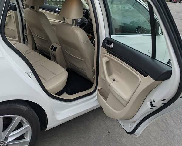 Белый Фольксваген Джетта, объемом двигателя 2.5 л и пробегом 268 тыс. км за 8500 $, фото 20 на Automoto.ua