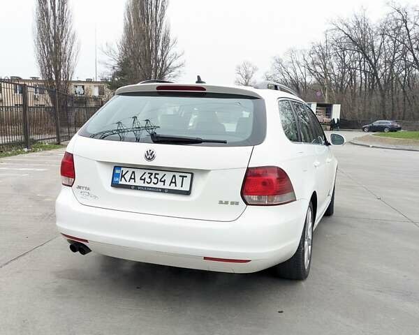 Белый Фольксваген Джетта, объемом двигателя 2.5 л и пробегом 268 тыс. км за 8500 $, фото 5 на Automoto.ua